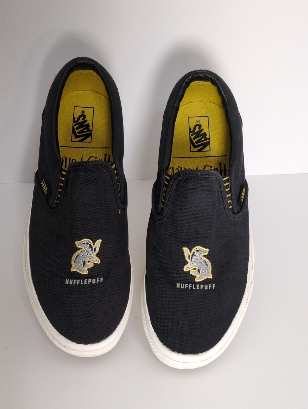 Vans x Harry Potter Hufflepuff Slip On Shoes Black Yellow Mens 7.5 Womens 9